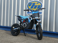 APOLLO MOTORS ROCKET