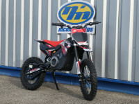 APOLLO MOTORS ROCKET