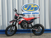 APOLLO MOTORS ROCKET