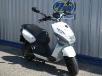 PEUGEOT E STREET ZONE